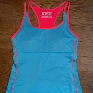 New balance training top!